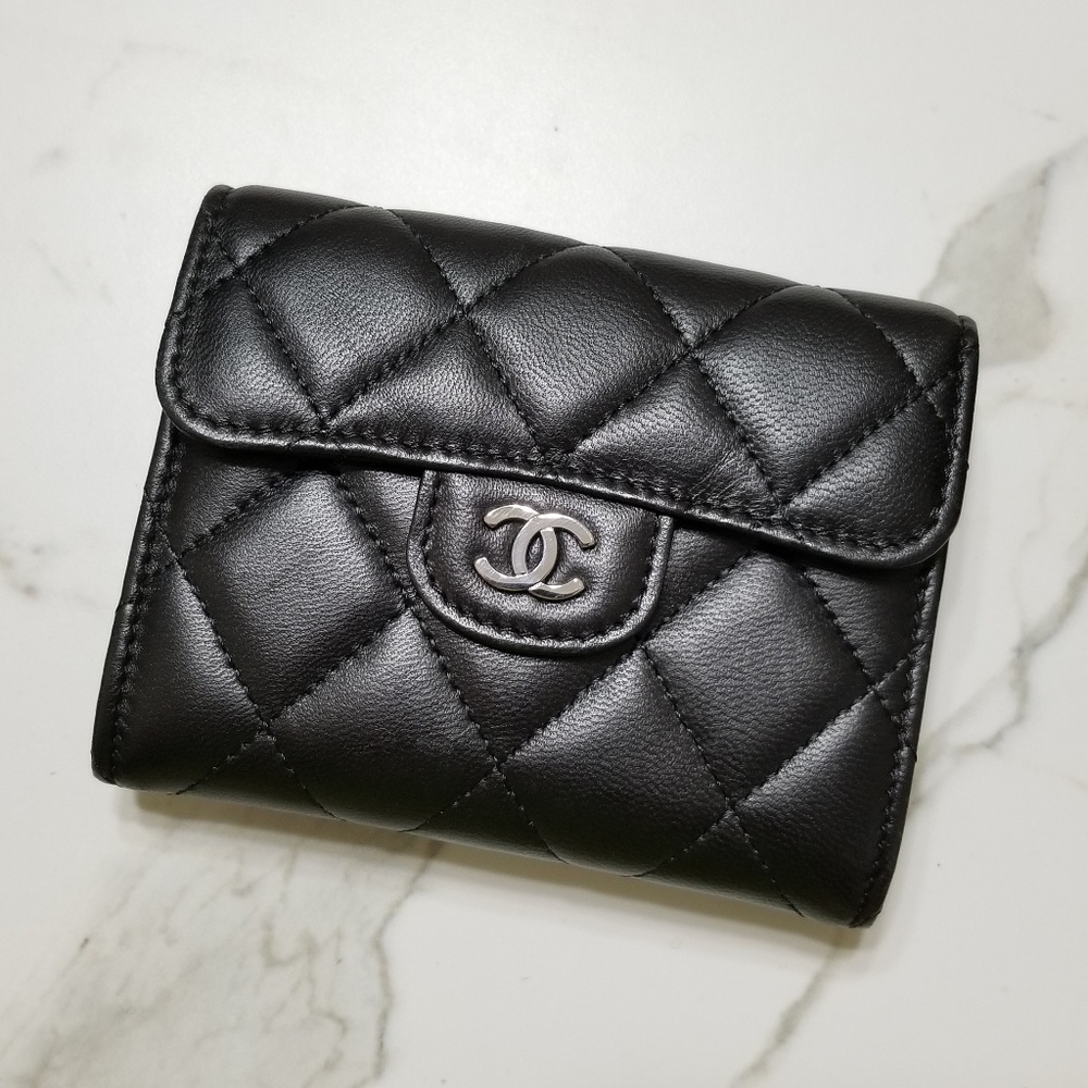 ❌SOLD❌ Chanel XL Classic Flap Card Holder